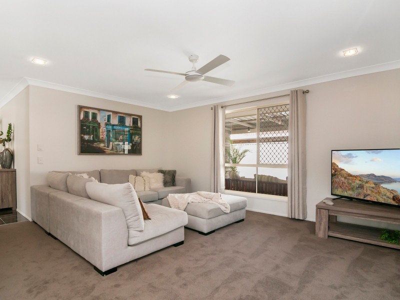 27 Numbat Court, Coombabah QLD 4216