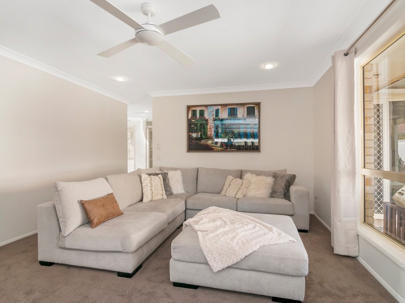 27 Numbat Court, Coombabah QLD 4216