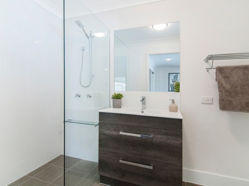 27 Numbat Court, Coombabah QLD 4216