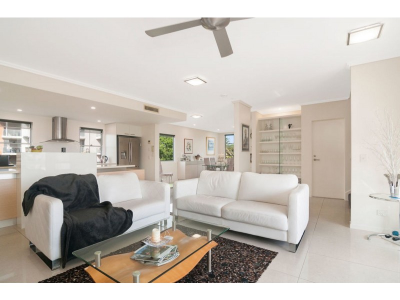 108 John Lund Drive, Hope Island QLD 4212