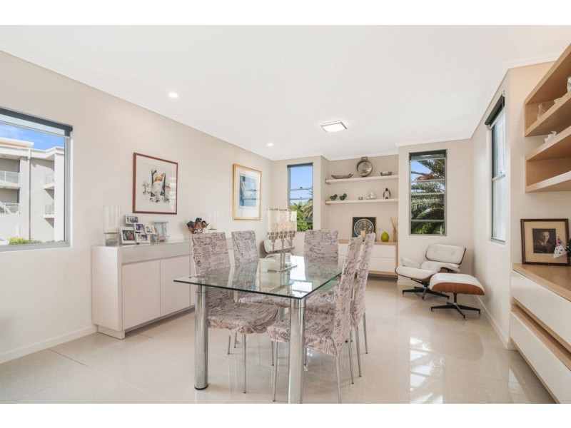 108 John Lund Drive, Hope Island QLD 4212