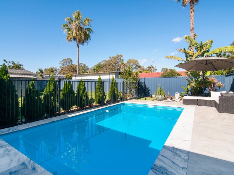 16 Menindee Avenue, Coombabah QLD 4216