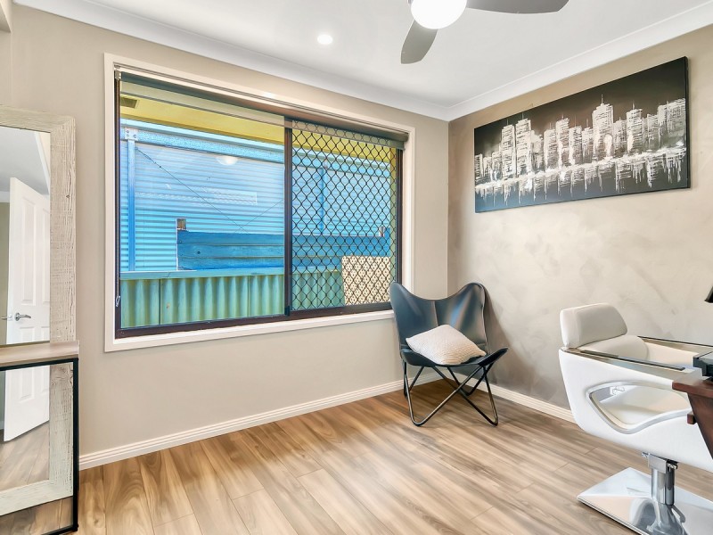 16 Menindee Avenue, Coombabah QLD 4216