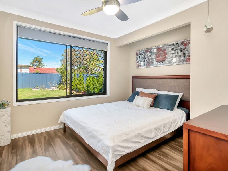 16 Menindee Avenue, Coombabah QLD 4216