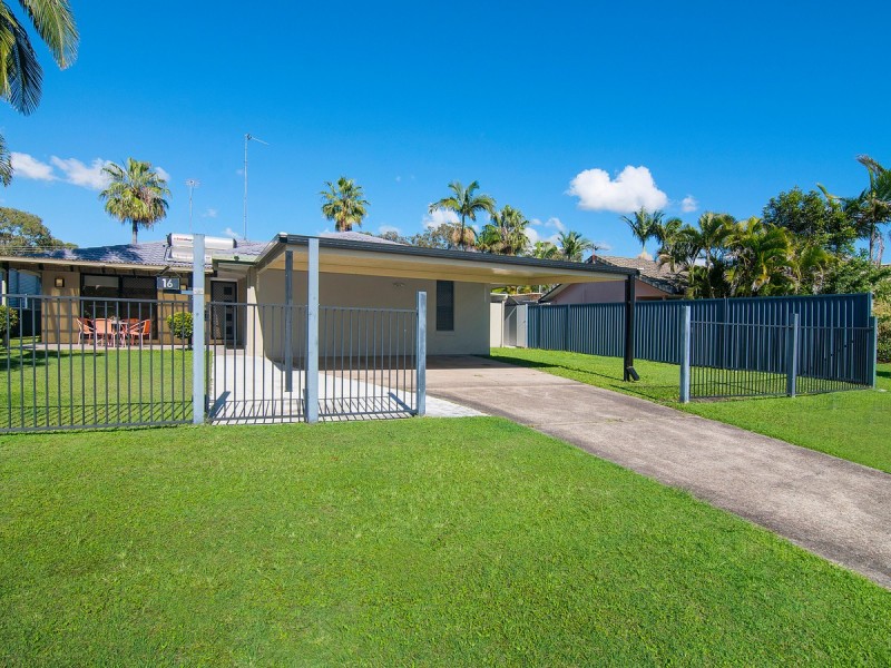 16 Menindee Avenue, Coombabah QLD 4216