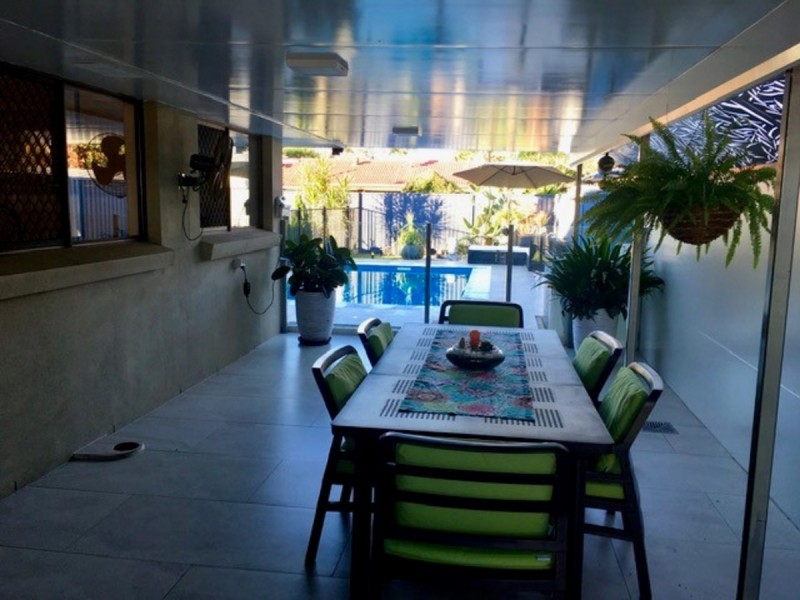 16 Menindee Avenue, Coombabah QLD 4216