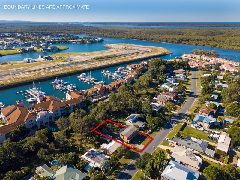 98 Sheehan Avenue, Hope Island QLD 4212