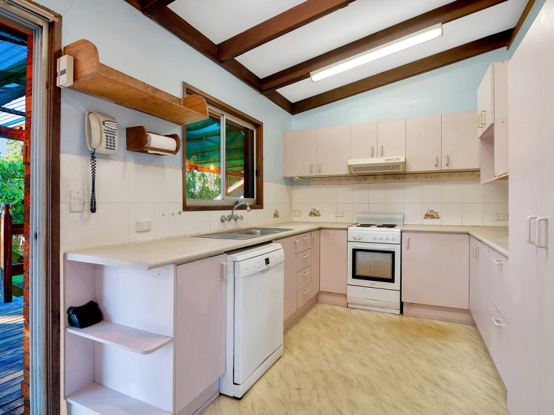 98 Sheehan Avenue, Hope Island QLD 4212