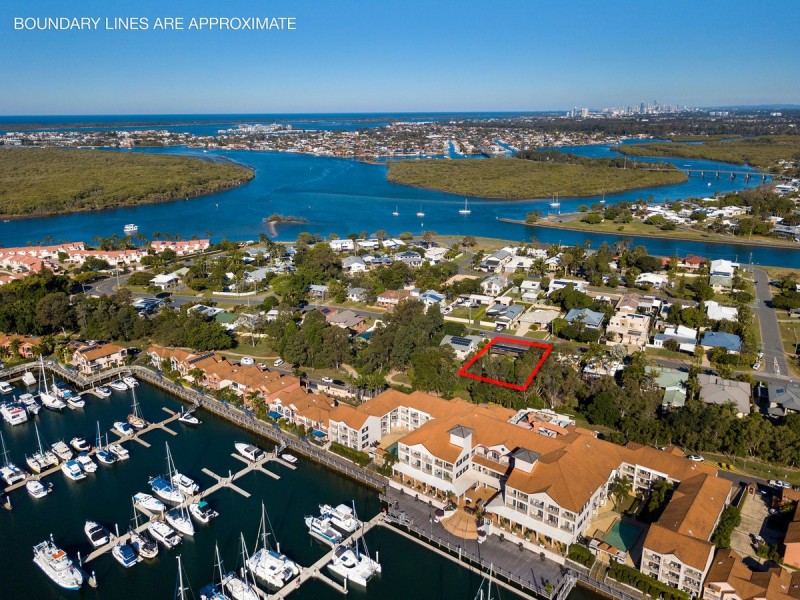 98 Sheehan Avenue, Hope Island QLD 4212