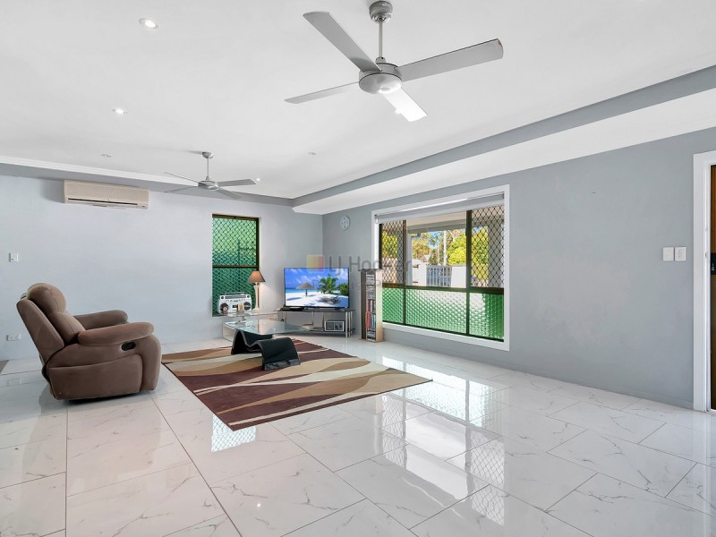3 Hansford Road, Coombabah QLD 4216