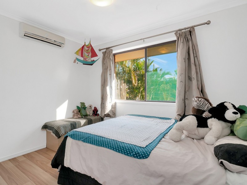 66 Hollywell Road, Biggera Waters QLD 4216