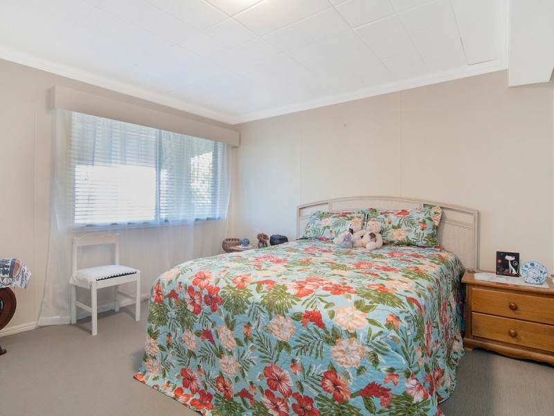 66 Hollywell Road, Biggera Waters QLD 4216