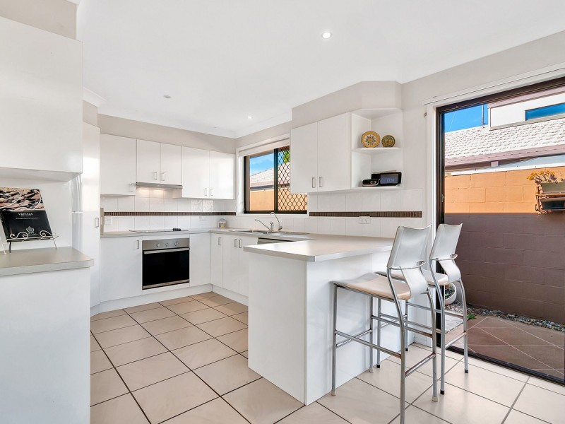 19 Matthew Flinders Drive, Hollywell QLD 4216