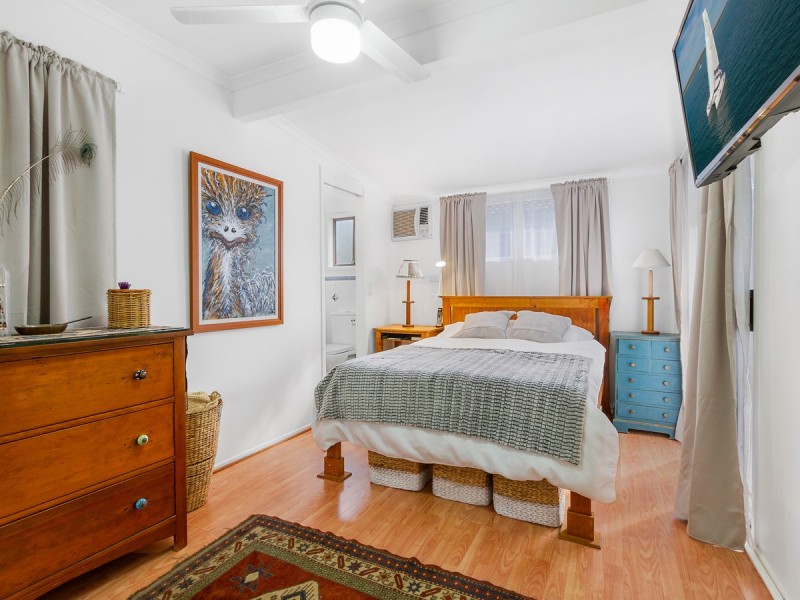 39 Nalkari Street, Coombabah QLD 4216