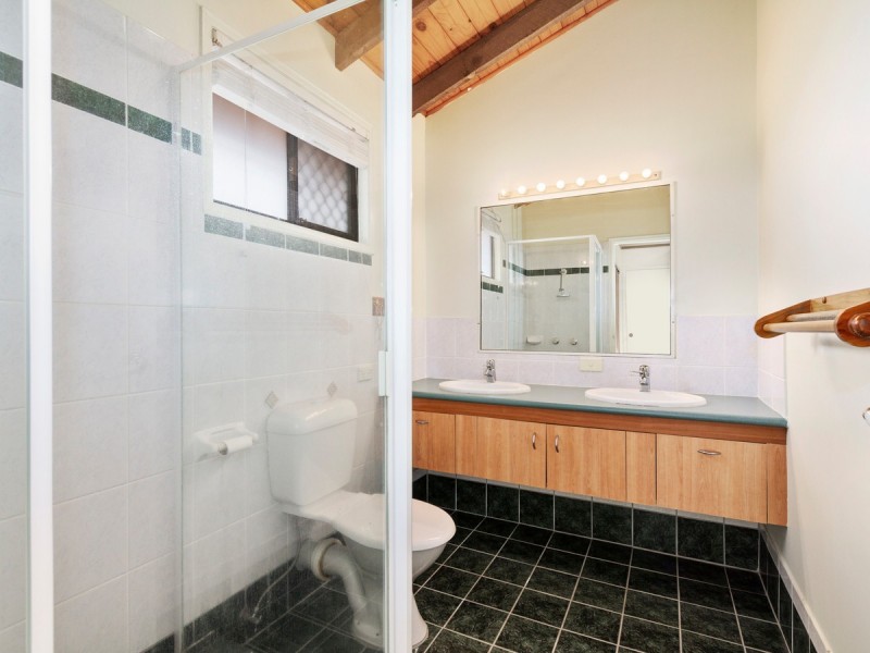 29 Columbus Drive, Hollywell QLD 4216