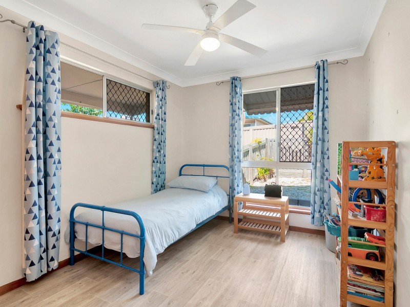 13 Swallow Avenue, Paradise Point QLD 4216