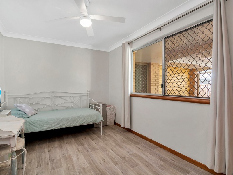 13 Swallow Avenue, Paradise Point QLD 4216