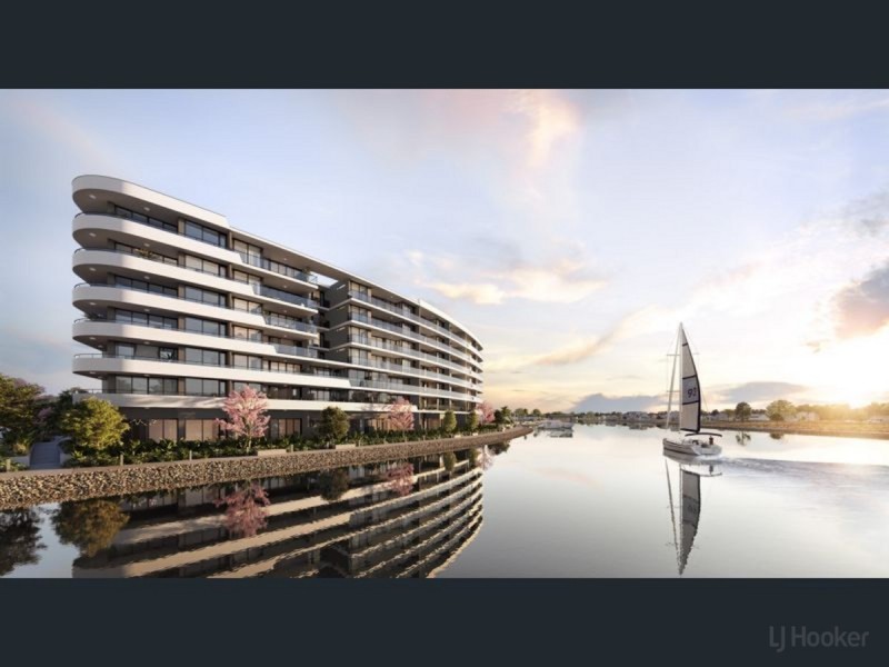 1 Grant Avenue, Hope Island QLD 4212