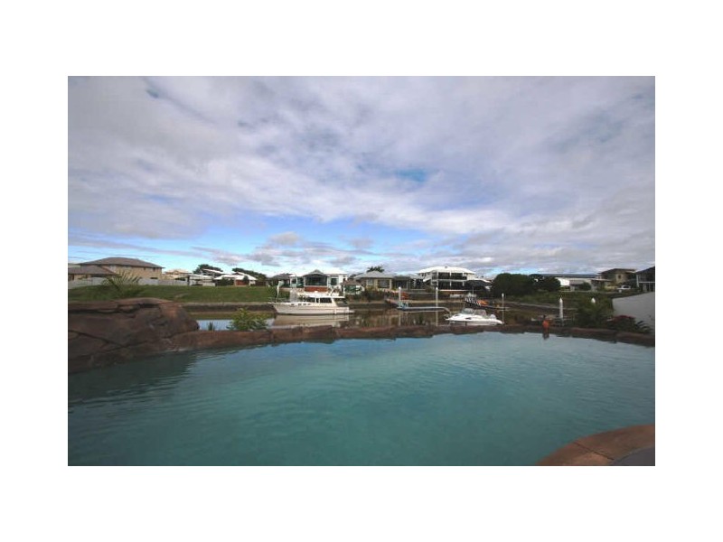 Hope Island QLD 4212