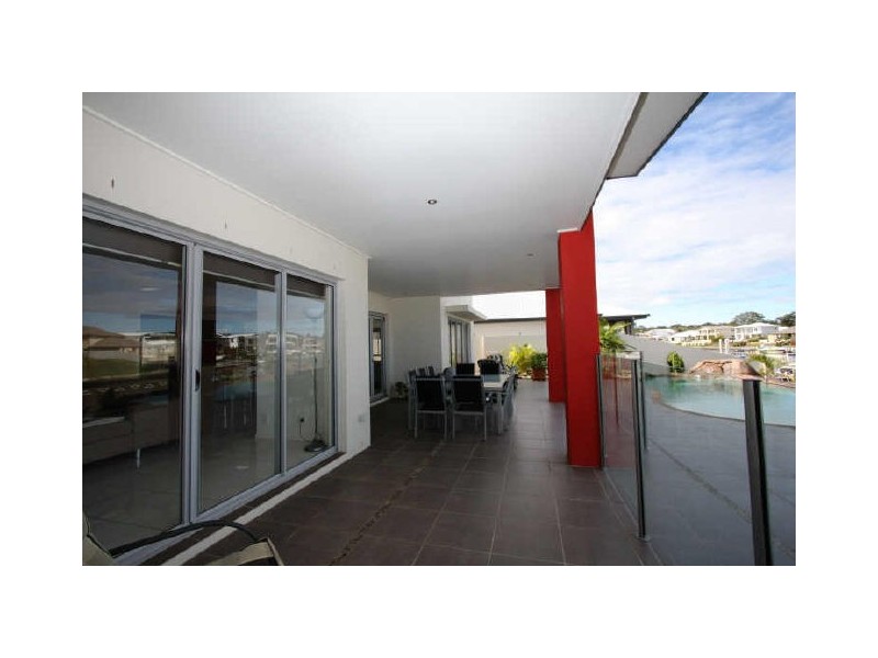 Hope Island QLD 4212