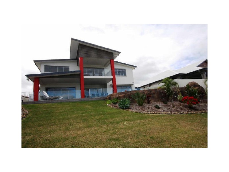 Hope Island QLD 4212