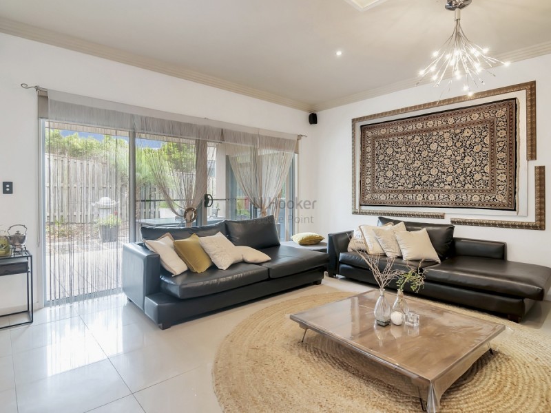 20 Rainbow Circuit, Coomera Waters QLD 4209