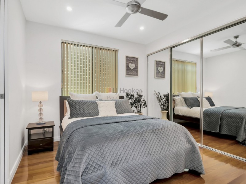 2/8 Eider Avenue, Paradise Point QLD 4216