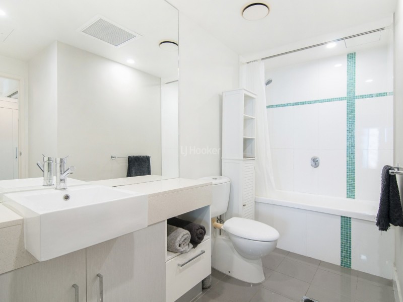 414/430 Marine Parade, Biggera Waters QLD 4216