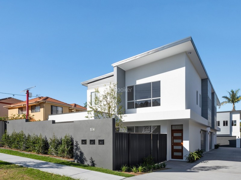 104 Pohlman Street, Southport QLD 4215