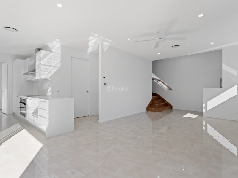 104 Pohlman Street, Southport QLD 4215