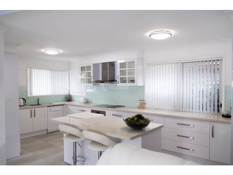 2/18 Holly Avenue, Hollywell QLD 4216