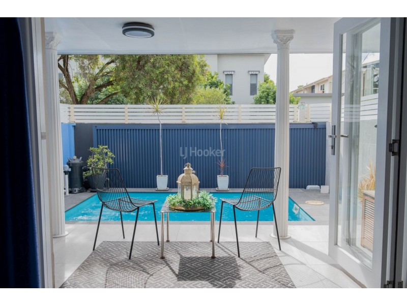 2/18 Holly Avenue, Hollywell QLD 4216