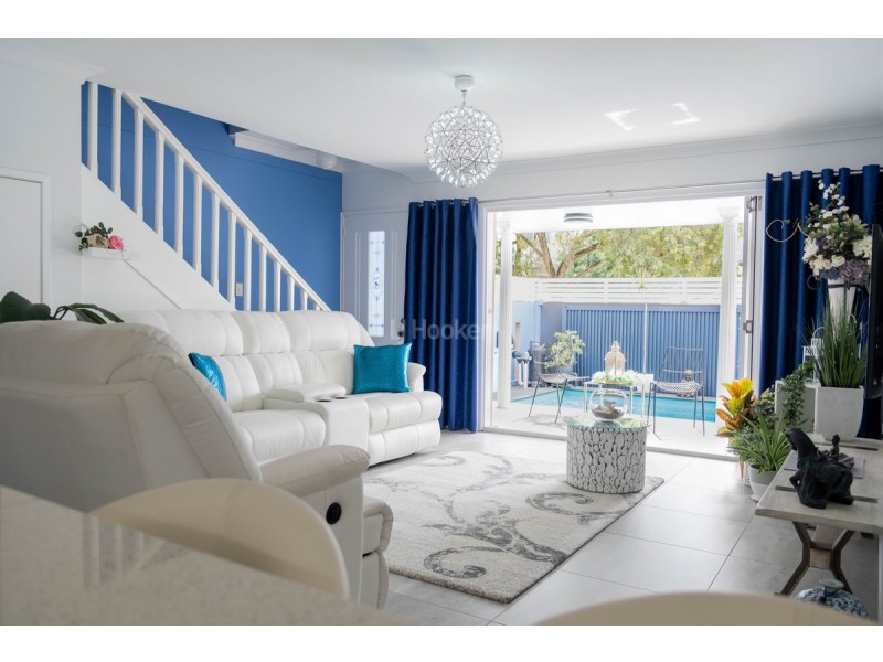 2/18 Holly Avenue, Hollywell QLD 4216