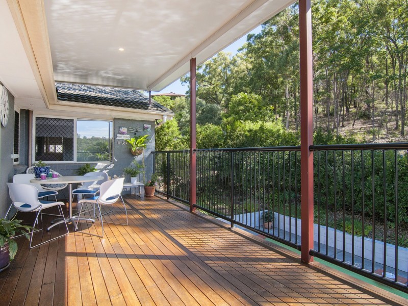 17 Polynesia Avenue, Pacific Pines QLD 4211