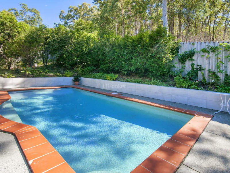 17 Polynesia Avenue, Pacific Pines QLD 4211