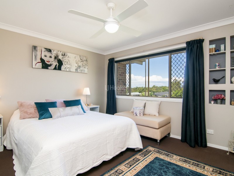 17 Polynesia Avenue, Pacific Pines QLD 4211