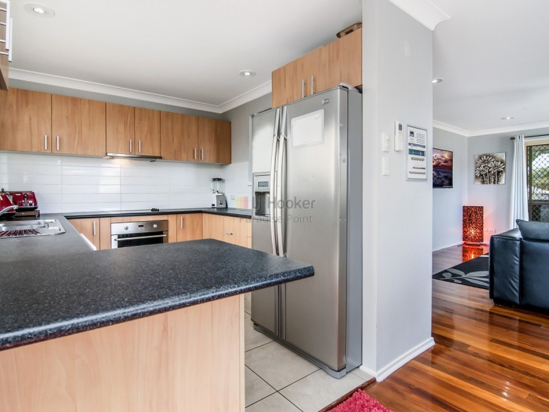 63 Crescent Avenue, Hope Island QLD 4212