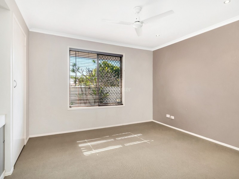 1/23 Eurimbula Court, Paradise Point QLD 4216