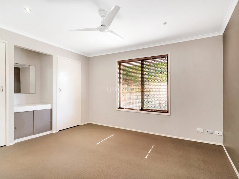 1/23 Eurimbula Court, Paradise Point QLD 4216