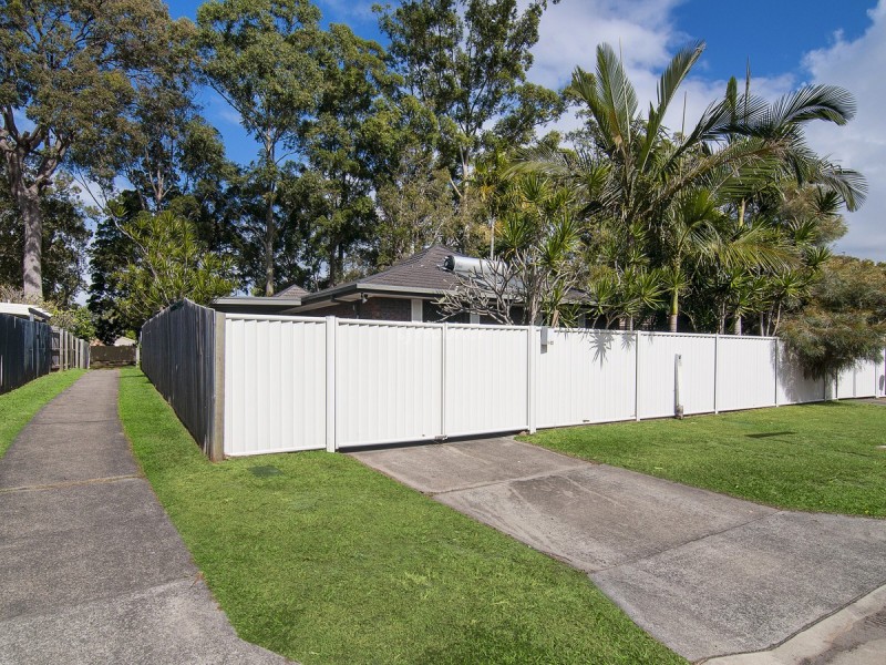 1/23 Eurimbula Court, Paradise Point QLD 4216