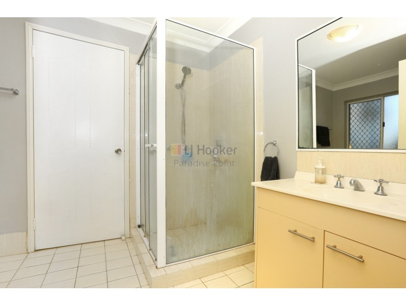 14/65 Bayview Street, Runaway Bay QLD 4216