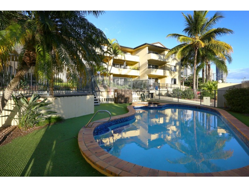 14/65 Bayview Street, Runaway Bay QLD 4216