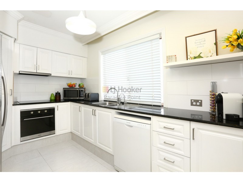 4/14 Pendraat Parade, Hope Island QLD 4212