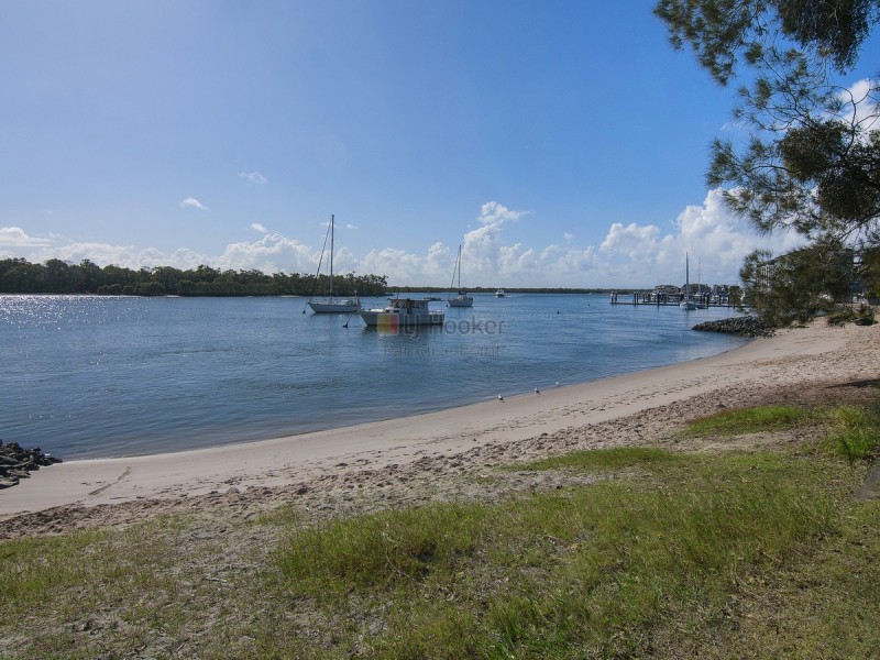 6/8 Paradise Parade, Paradise Point QLD 4216