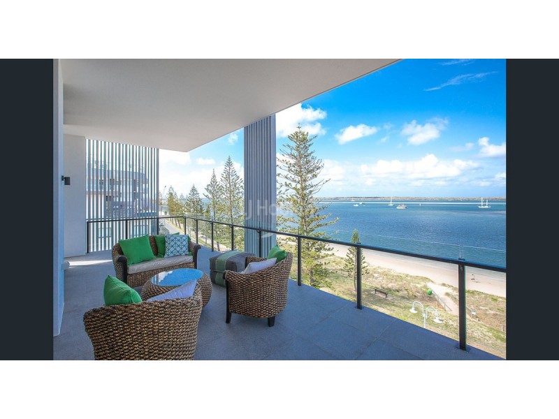502 Marine Parade, Biggera Waters QLD 4216