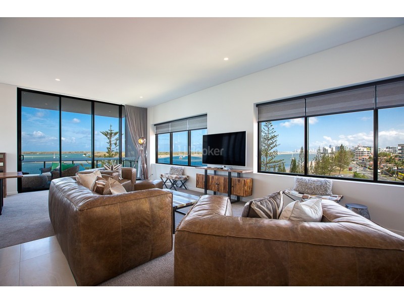 502 Marine Parade, Biggera Waters QLD 4216