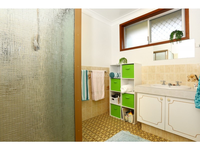 14 Nalkari Street, Coombabah QLD 4216