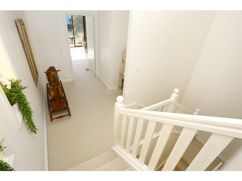 16/14 Pendraat Parade, Hope Island QLD 4212