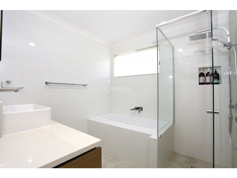 67 Numbat Court, Coombabah QLD 4216