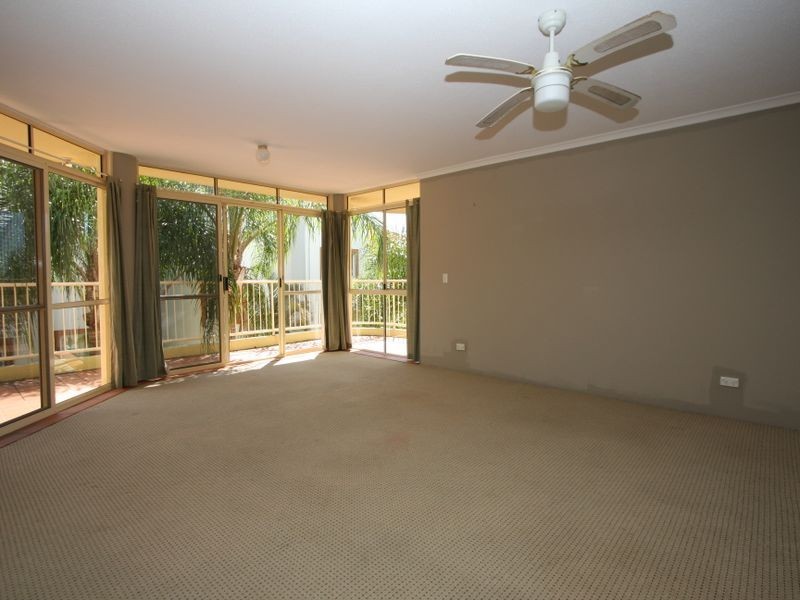 11/146 Marine Parade, Southport QLD 4215
